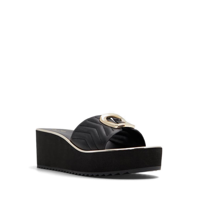 Menhaden Women's Beach Sandals - Black