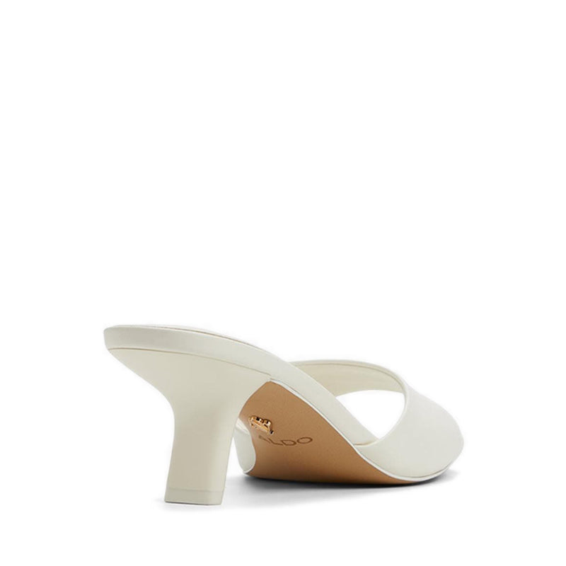 Enchanting Women Sandals White