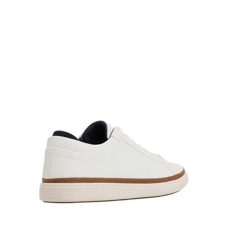 Finespec Men's Sneakers White Overflow