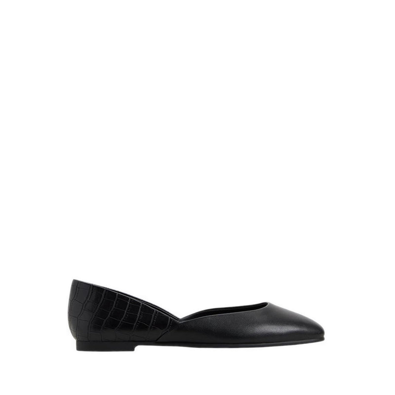 Malavoy Women's Slip Ons - Black