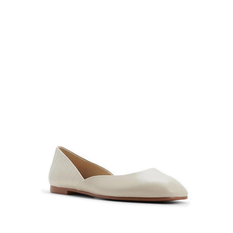 Malavoy Women's Slip Ons - Other White