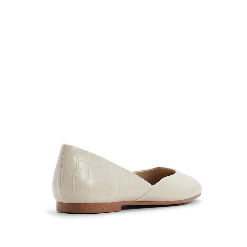 Malavoy Women's Slip Ons - Other White