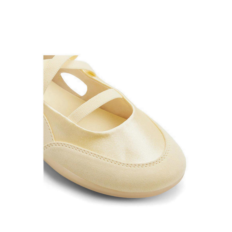 Arabesque Women's Ballerinas & Mary Janes - Light Yellow
